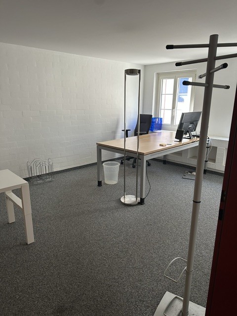 Office, Foto 1 von 5