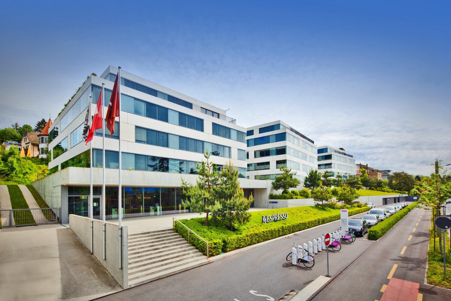 496m² Büro, Foto 1 von 7