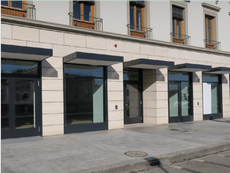 333m² Laden, Foto 1 von 3