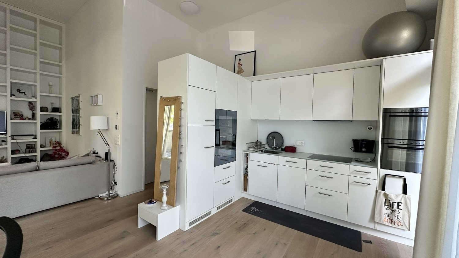 2 ½ rooms furnished flat