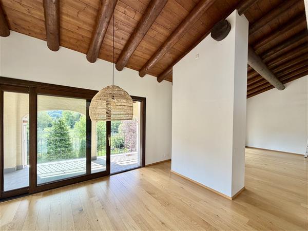 6-Zimmer-Dachwohnung, Foto 2 von 10