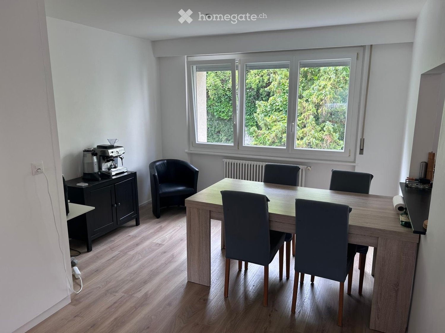 5 rooms apartment