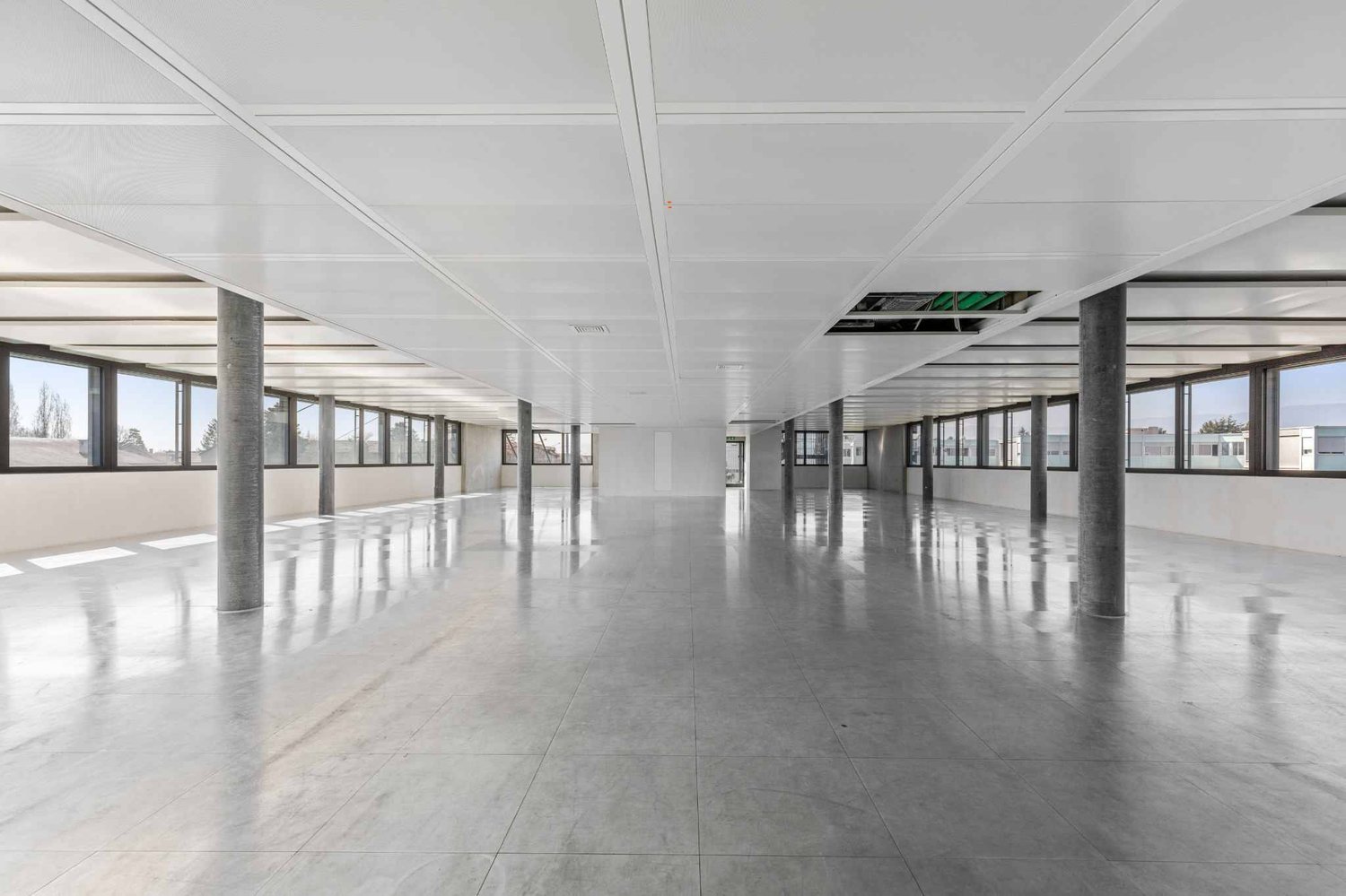 687m² Büro