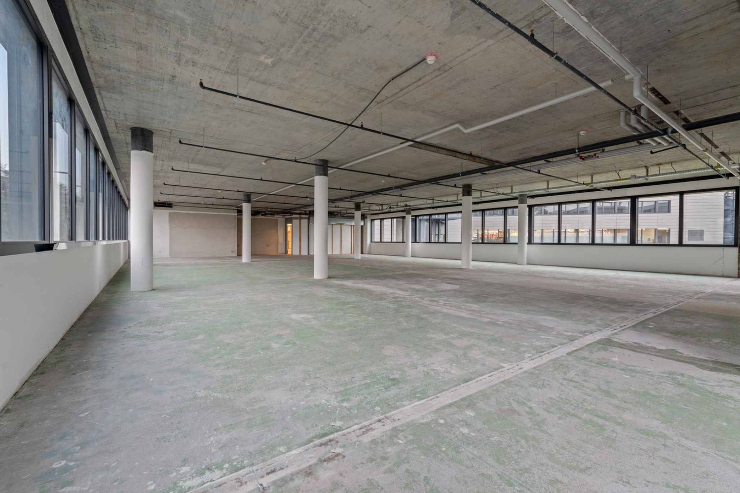687m² Büro