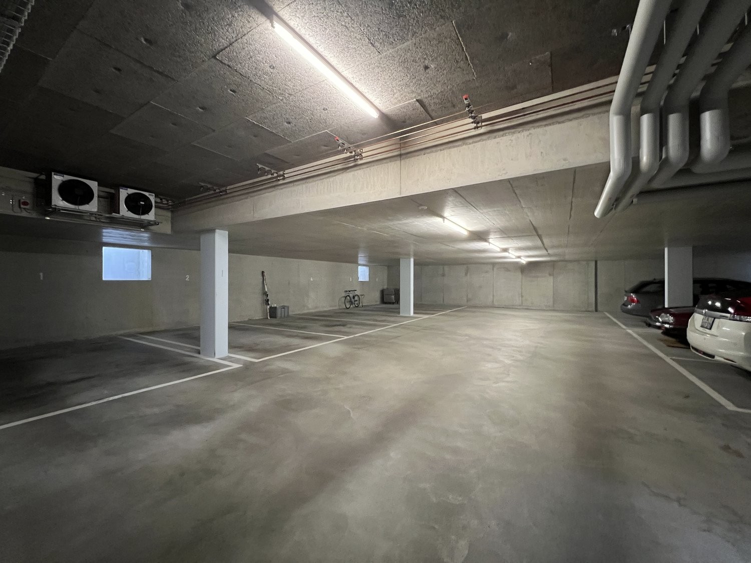 Underground slot, Foto 2 von 3