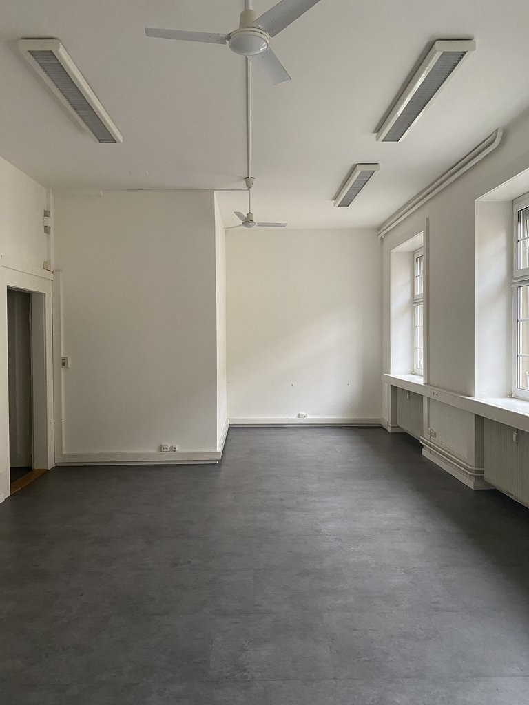 77m² office, Foto 3 von 5