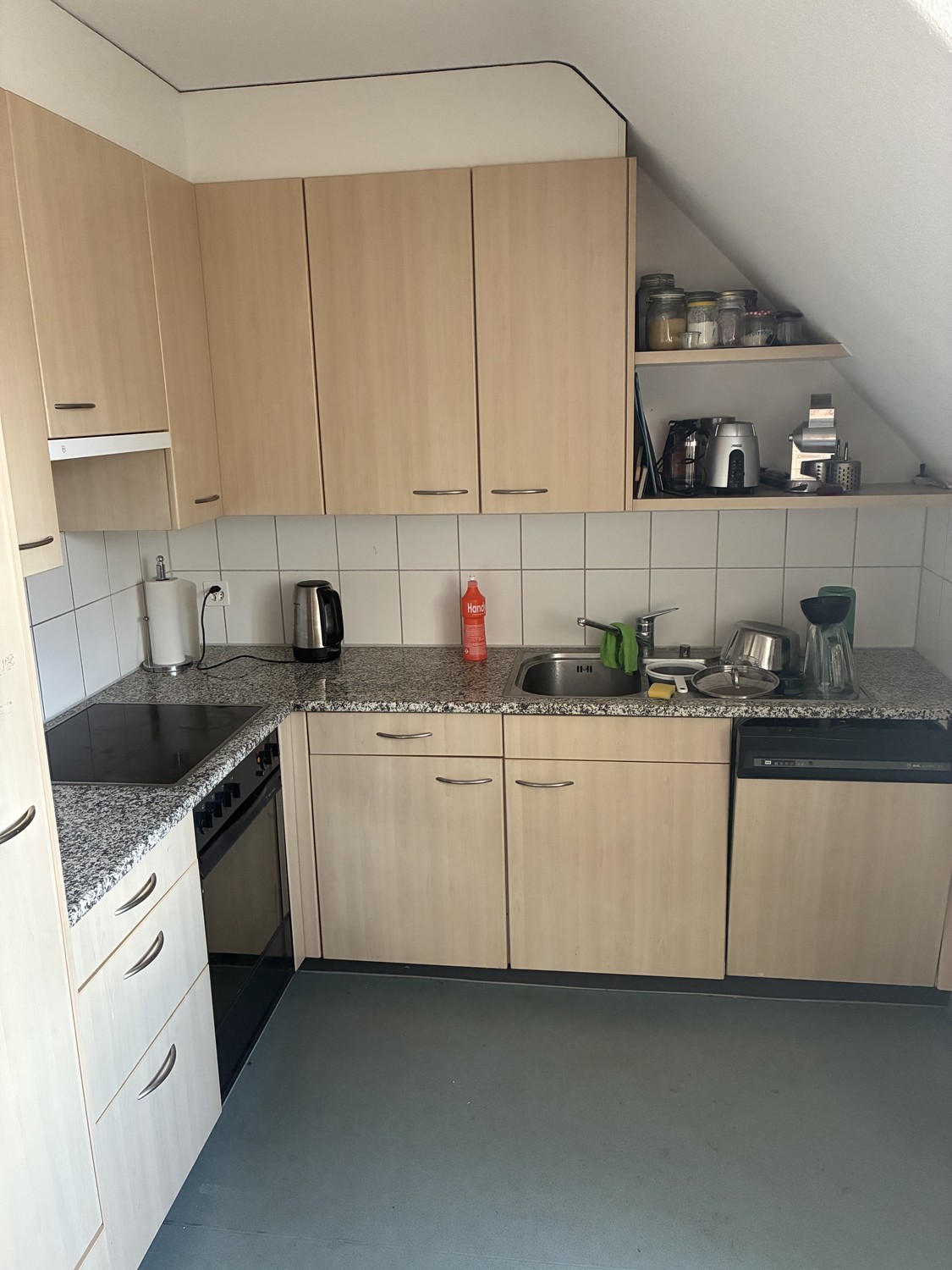 Chambre dans un appartement partagé