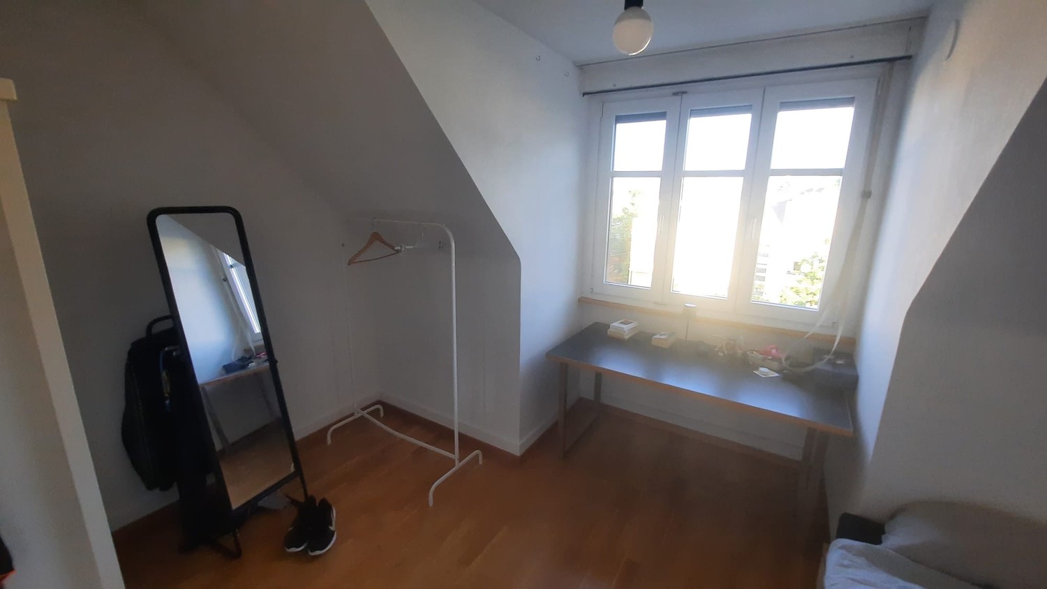 Chambre dans un appartement partagé