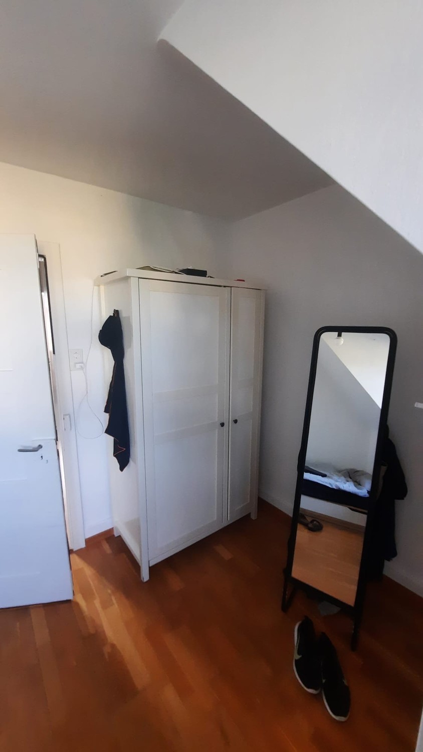 Chambre dans un appartement partagé