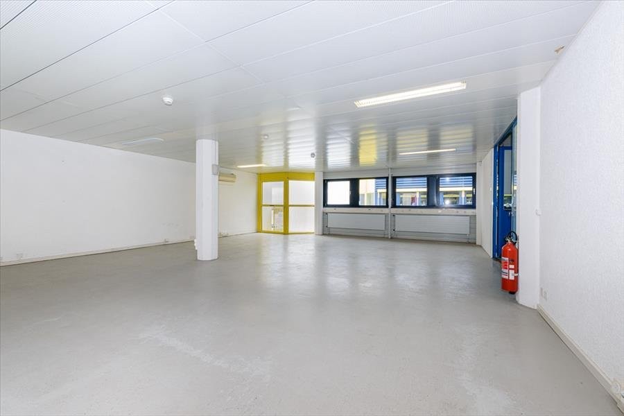 ufficio di 237m², foto 2 di 6