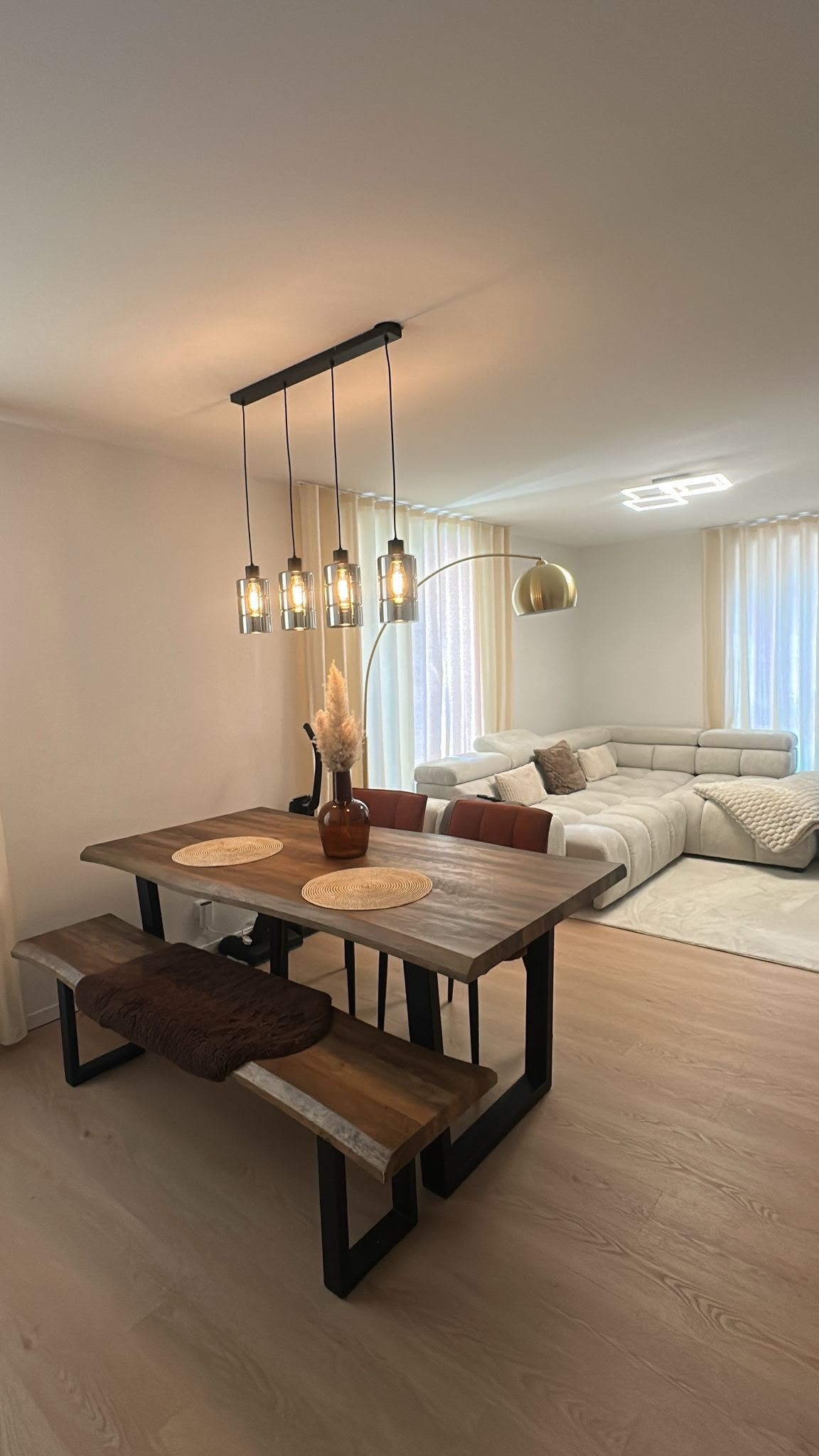 4 ½ Zimmer-Wohnung, Foto 1 von 9