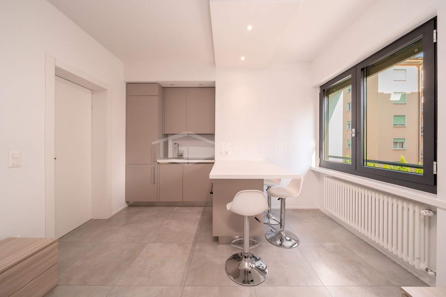2 ½ rooms furnished flat