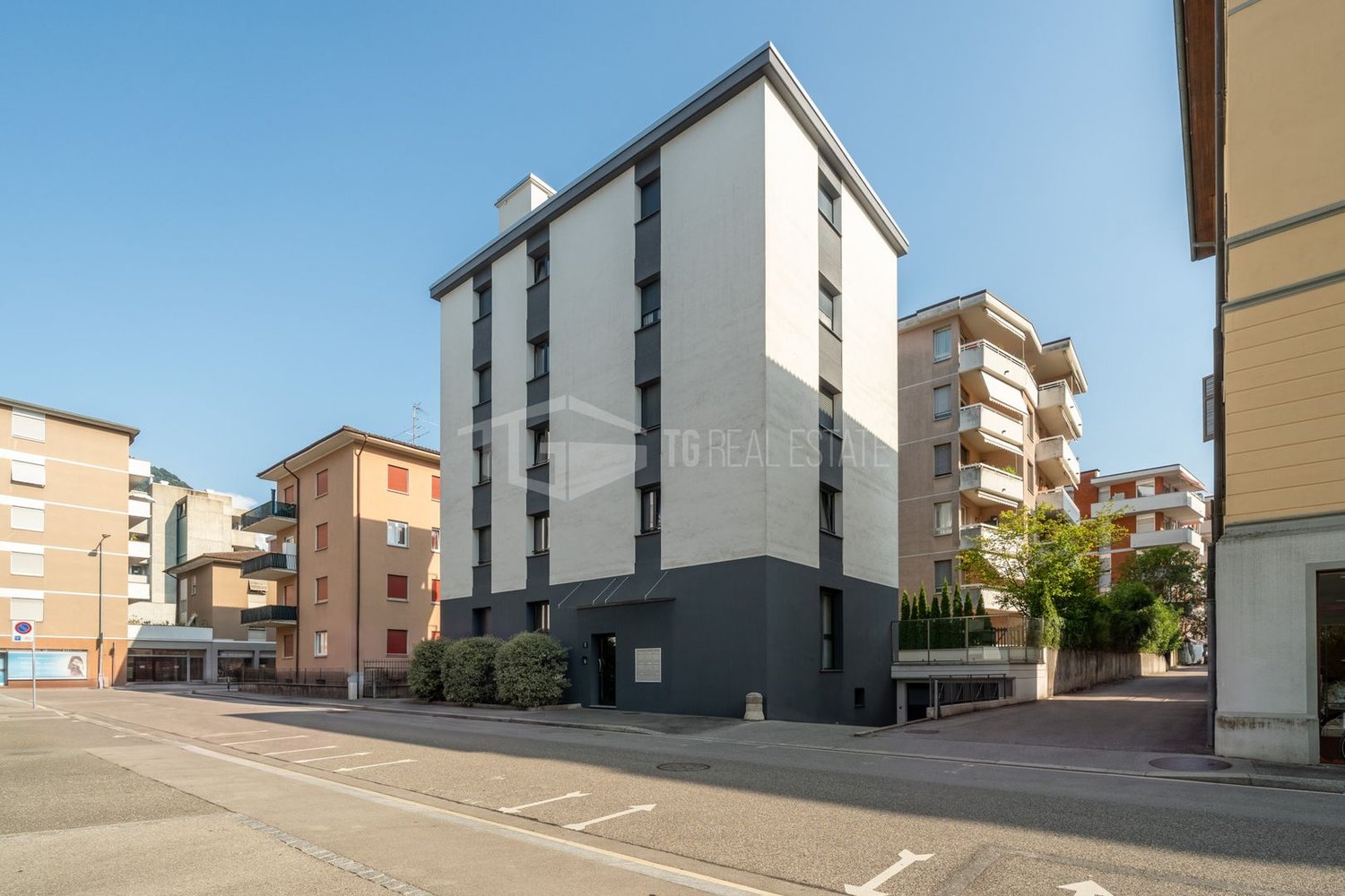 2 ½ rooms furnished flat
