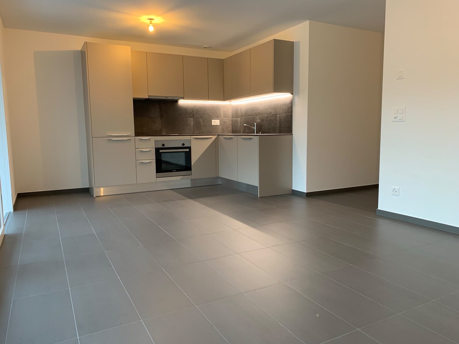 2 ½ Zimmer-Wohnung, Foto 2 von 8