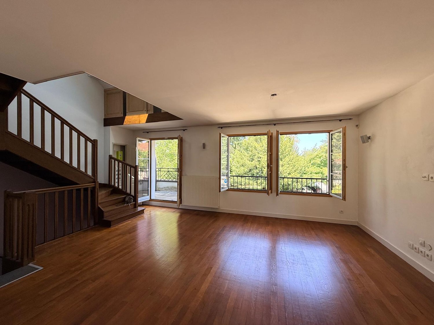 7 Zimmer Duplex, Foto 1 von 10