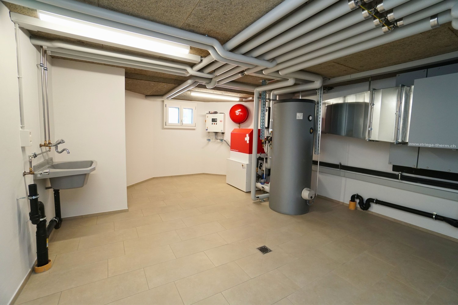 5 rooms single house