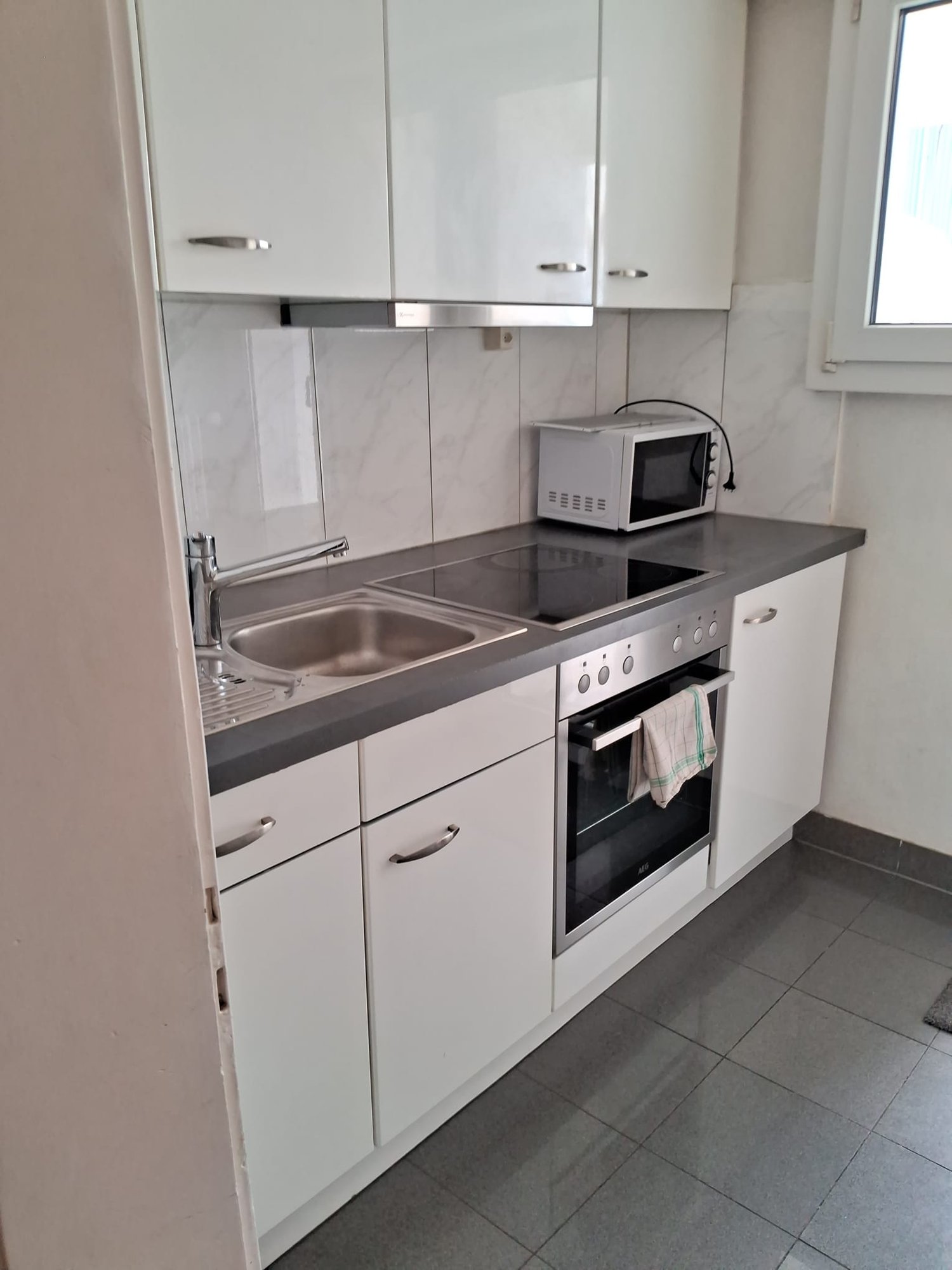 Möblierte 2 ½ Zimmer Wohnung, Foto 10 von 10