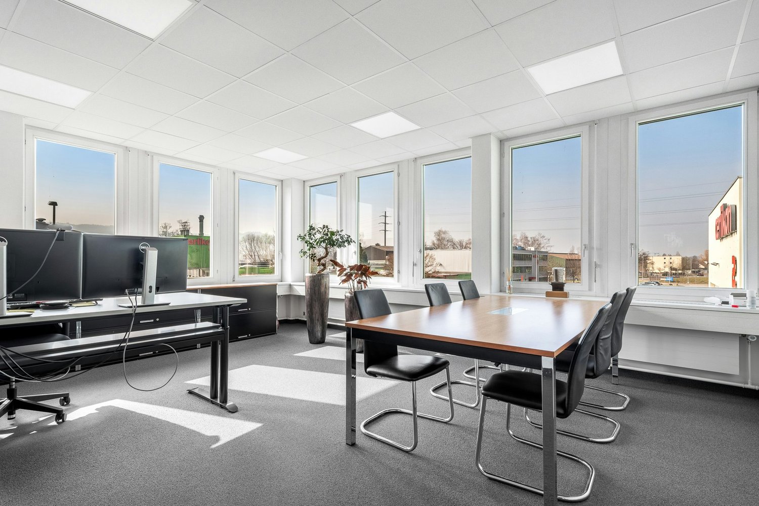 7500m² commercial