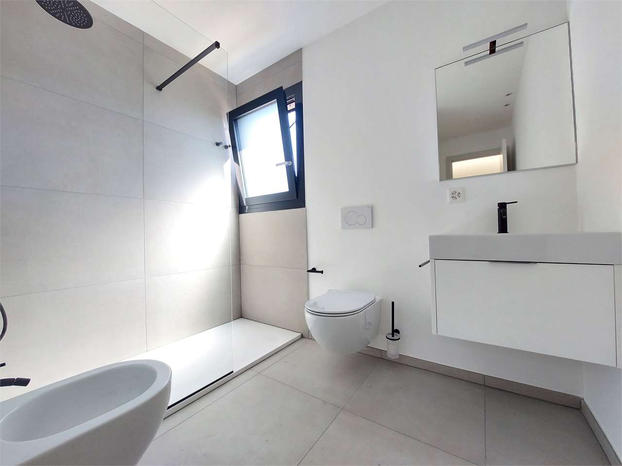 2 ½ Zimmer-Wohnung, Foto 8 von 8