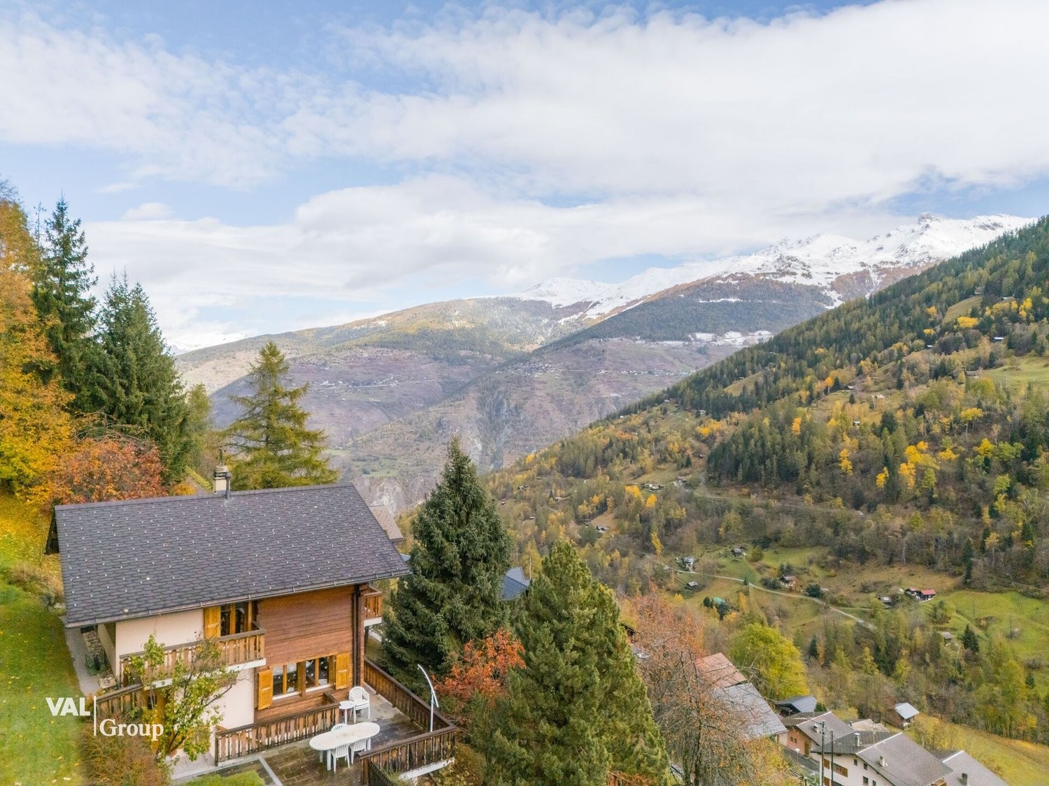 4 ½ Zimmer-Chalet, Foto 1 von 10