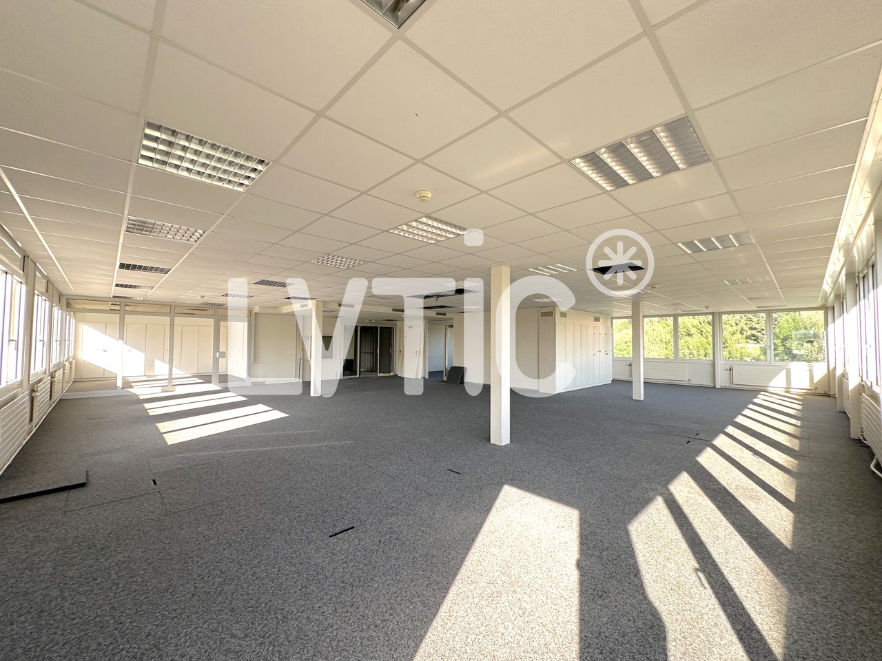 886m² atelier, Foto 4 von 8