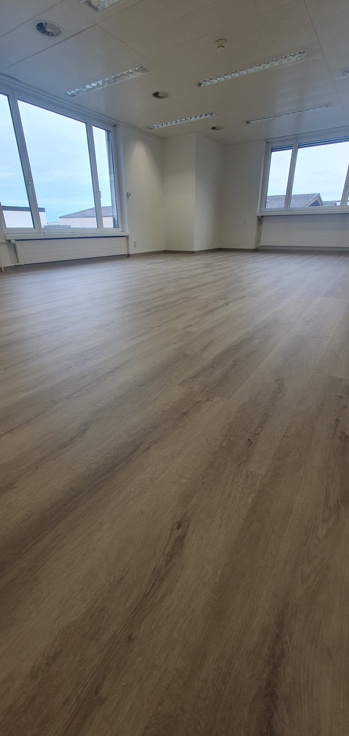 52m² office