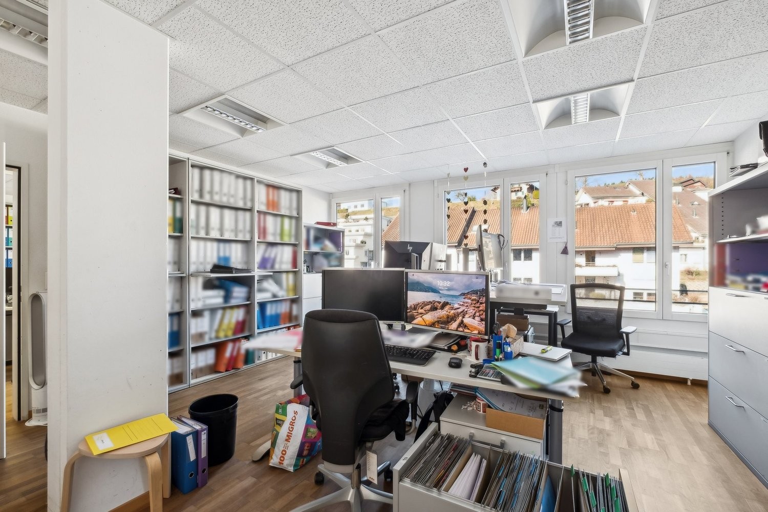 179m² office