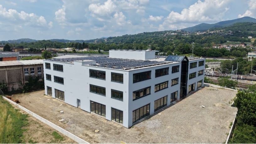 4350m² storage room