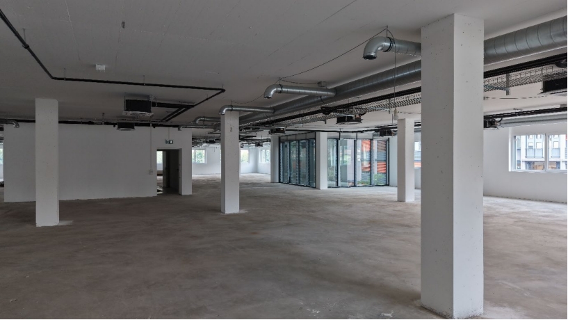 4350m² storage room