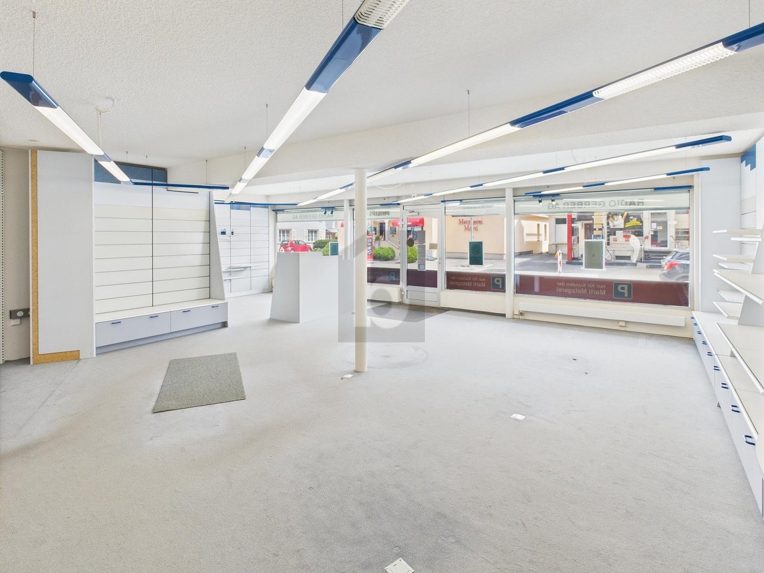 150m² shop, Foto 1 von 4