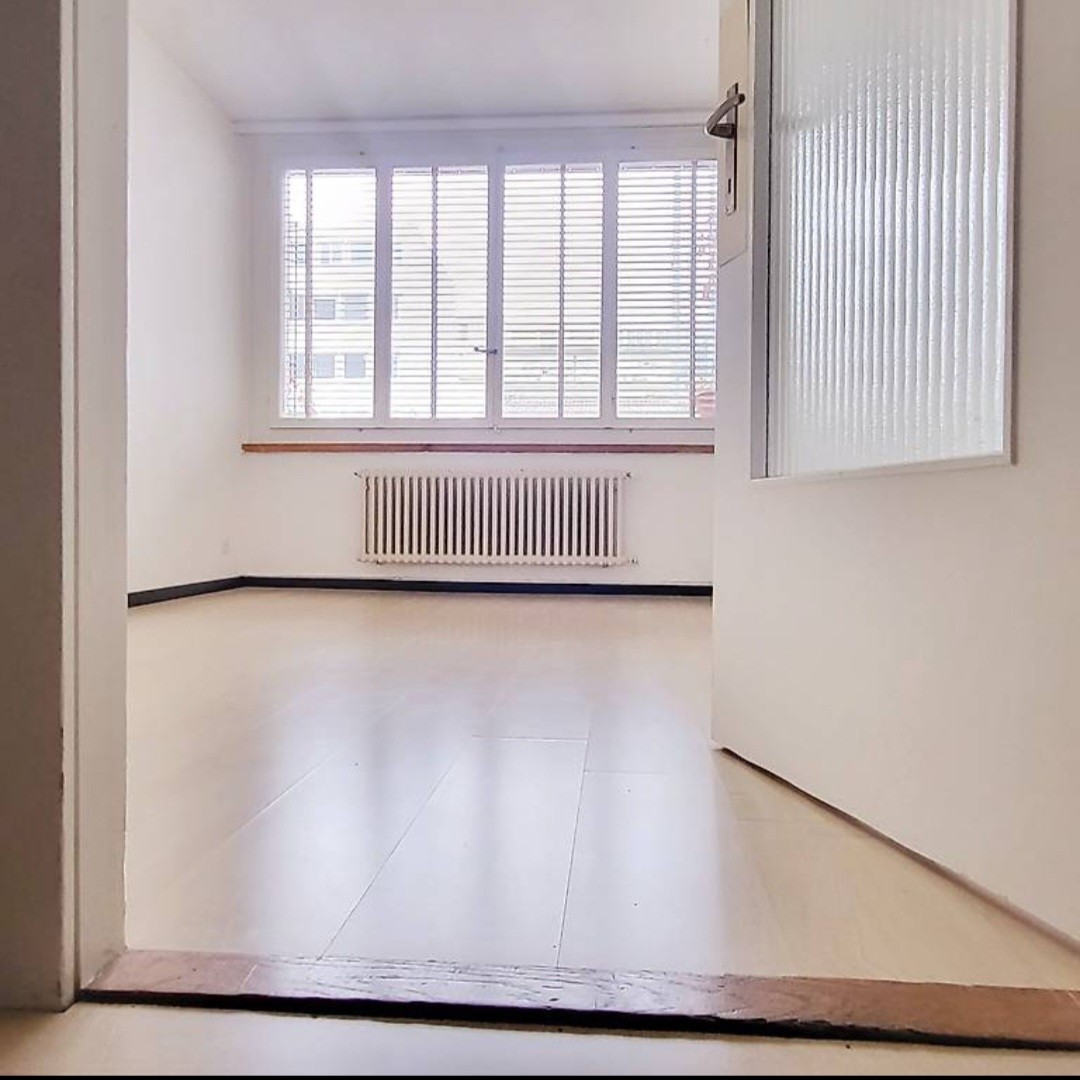 30m² office, Foto 1 von 2