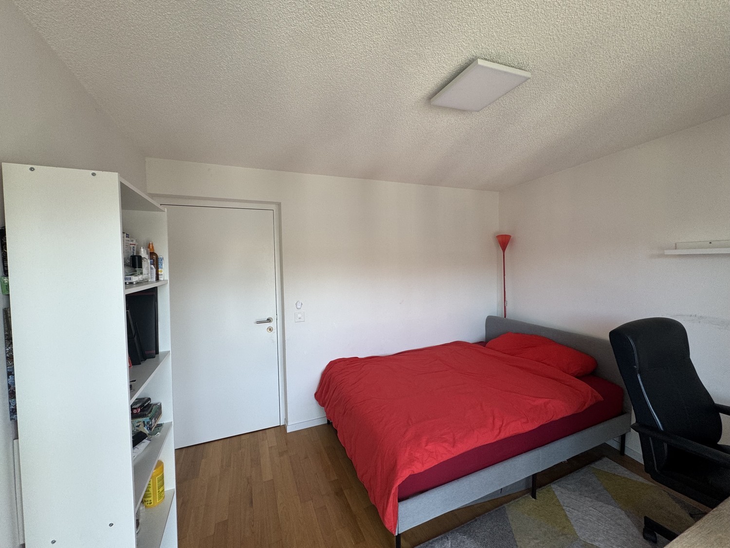 Zimmer in einer Wohngemeinschaft, Foto 2 von 4