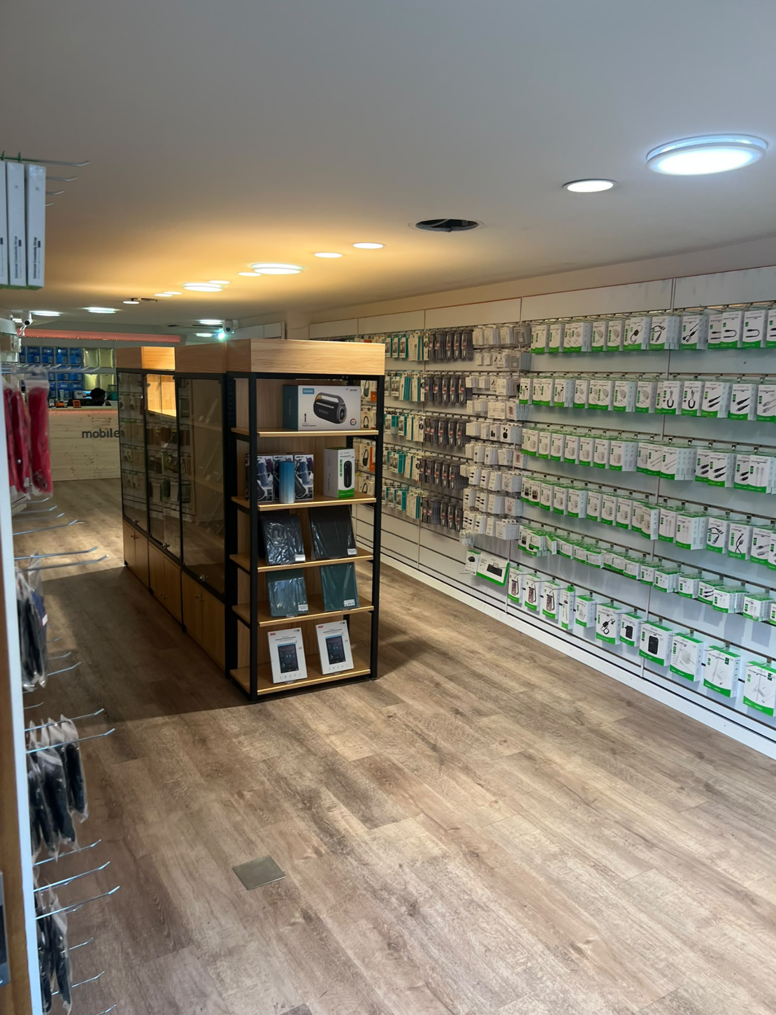 100m² commercial