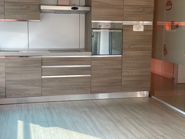 840m² living / commercial building
