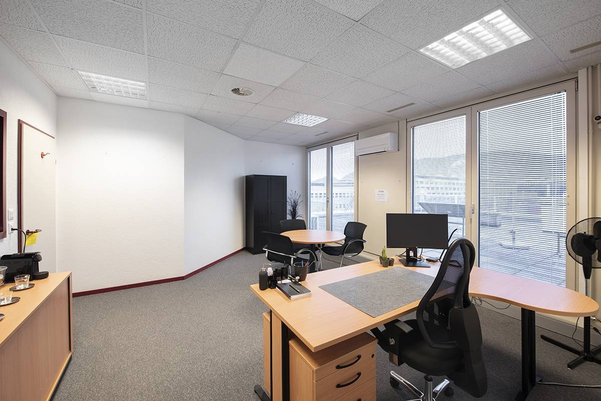 430m² commercial