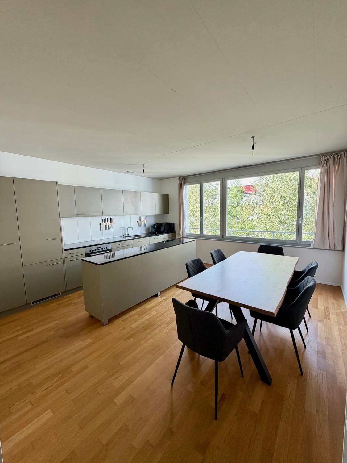 3 ½ Zimmer-Wohnung, Foto 2 von 8