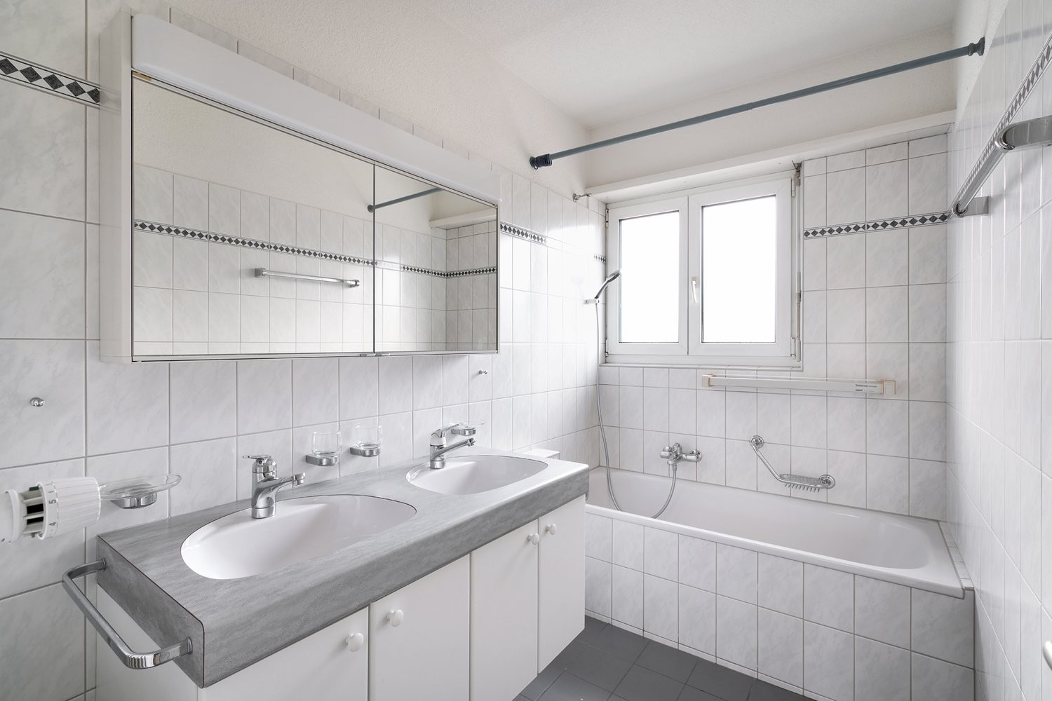 5 rooms apartment, Foto 1 von 5