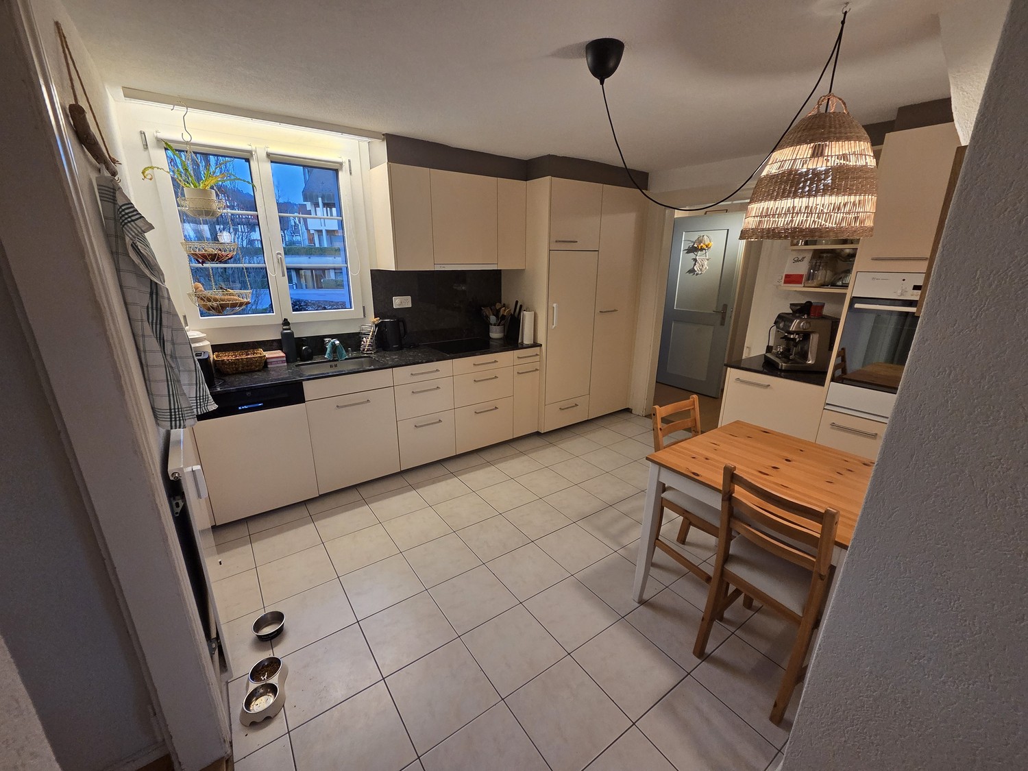 Chambre dans un appartement partagé