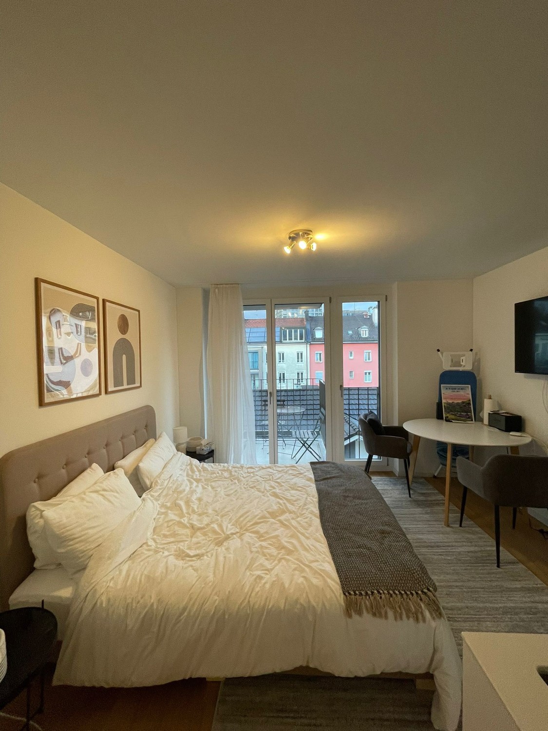 1 room apartment, Foto 1 von 4
