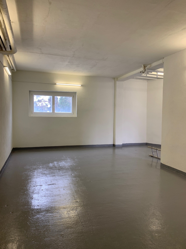 50m² storage room