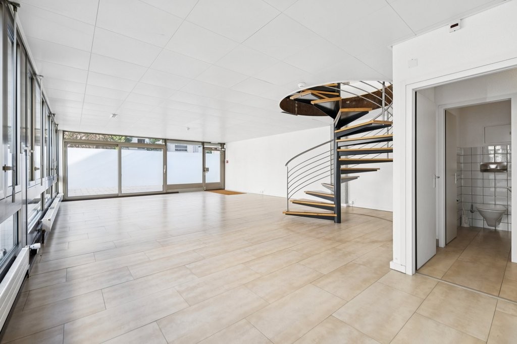 194m² Büro, Foto 2 von 10