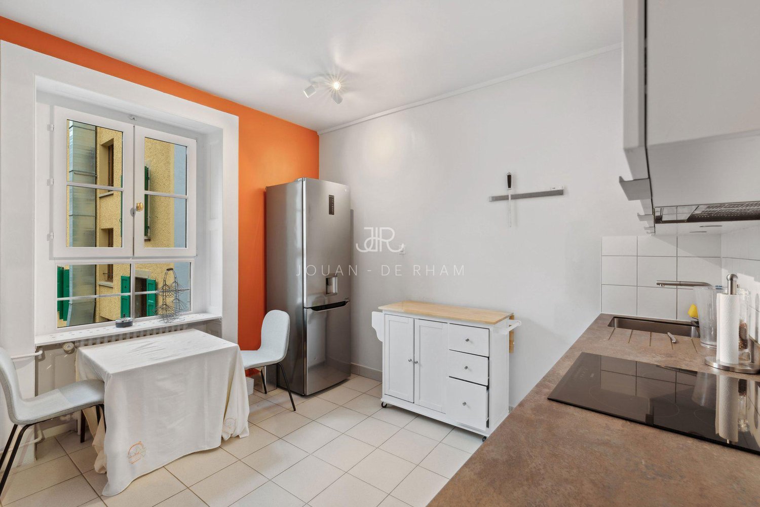 4 ½ rooms furnished flat (6)