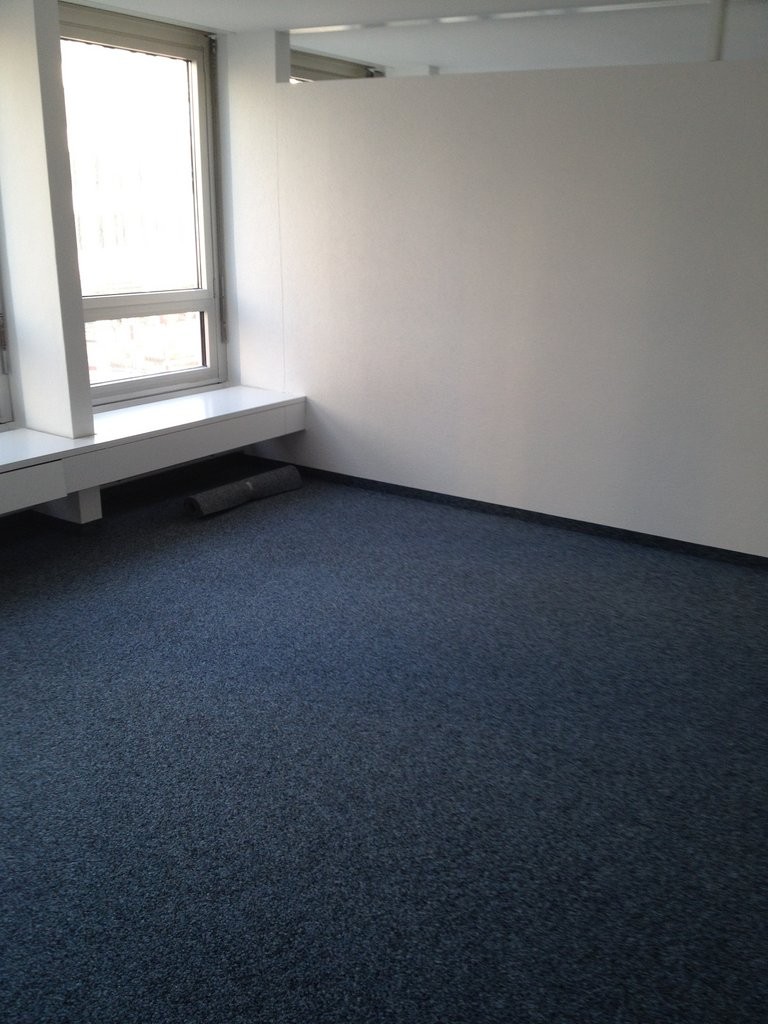 65m² office