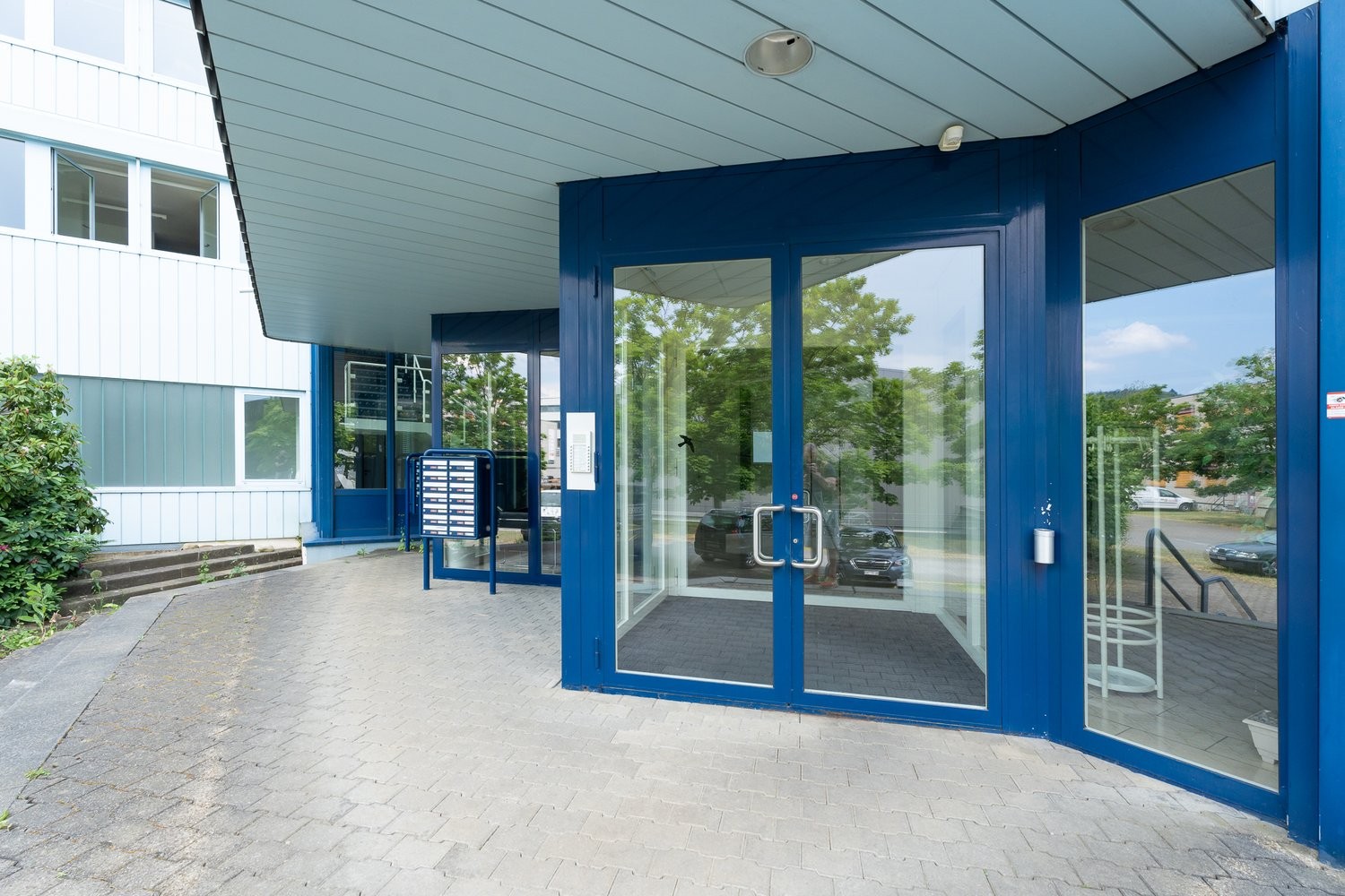 23m² office
