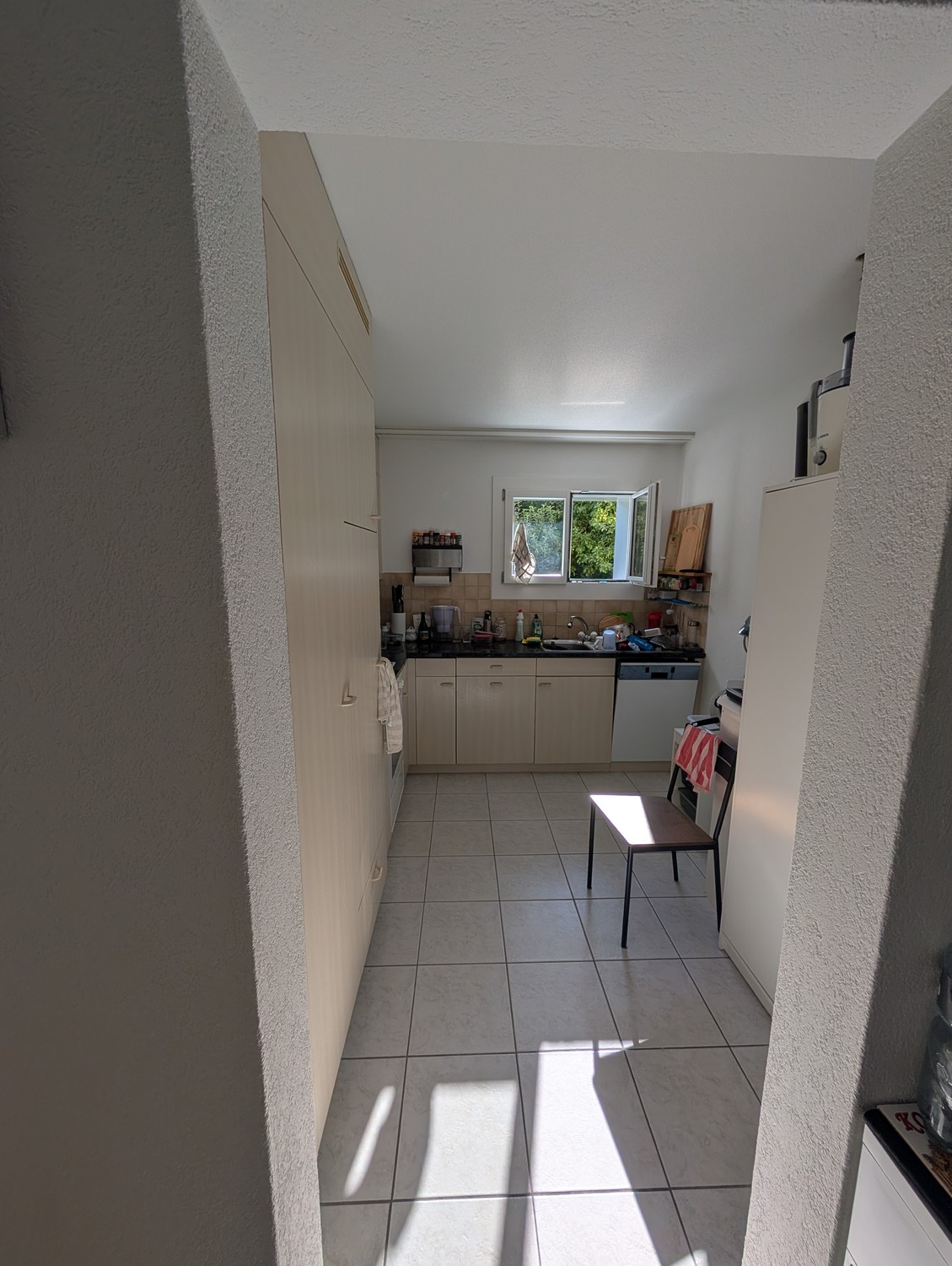 Camera in appartamento condiviso (2)