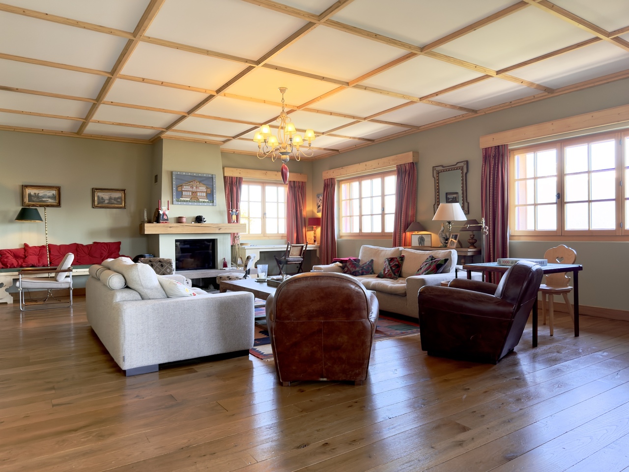 7-Zimmer-Chalet, Foto 1 von 10