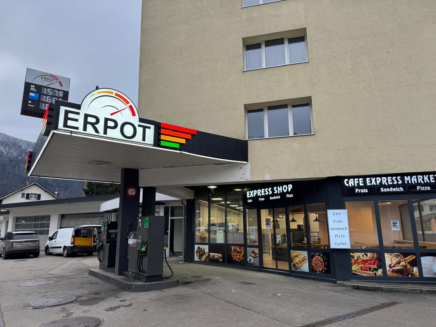 193m² shop, Foto 1 von 10