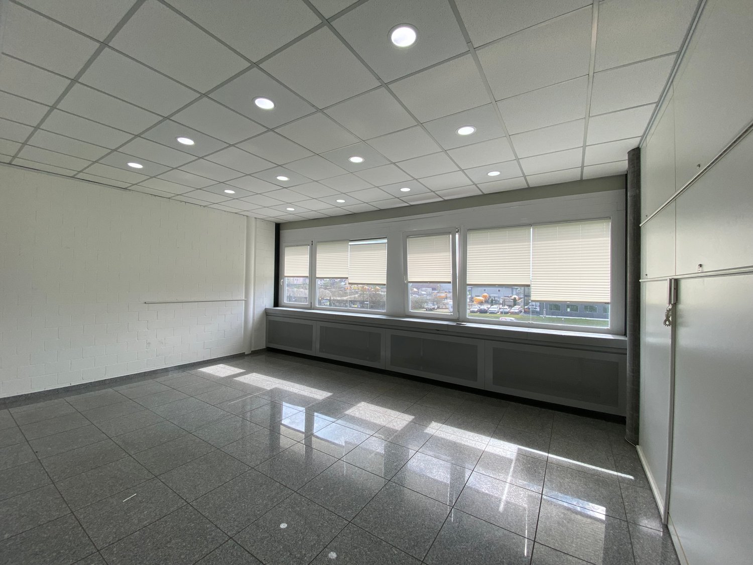 108m² commerciale