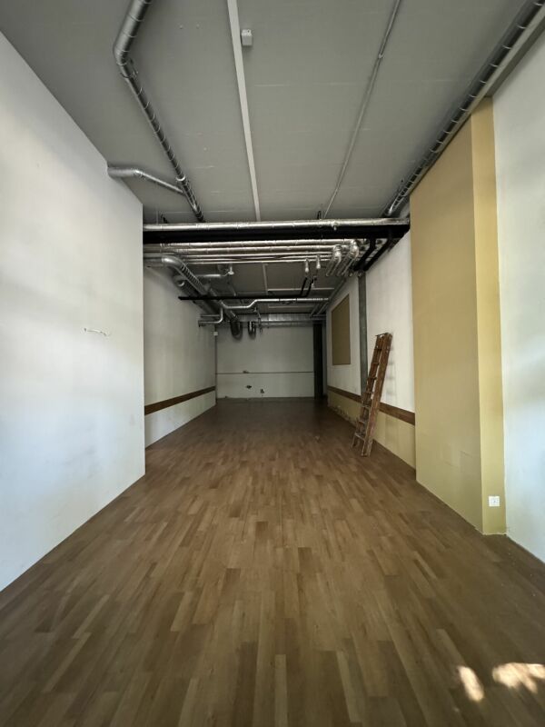 225m² commercial, Foto 8 von 10