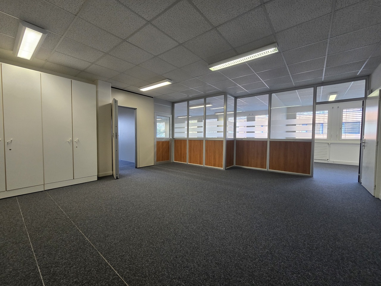 156m² office, Foto 1 von 10